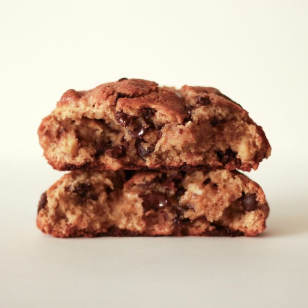 Chocolate Chip Walnut Cookie